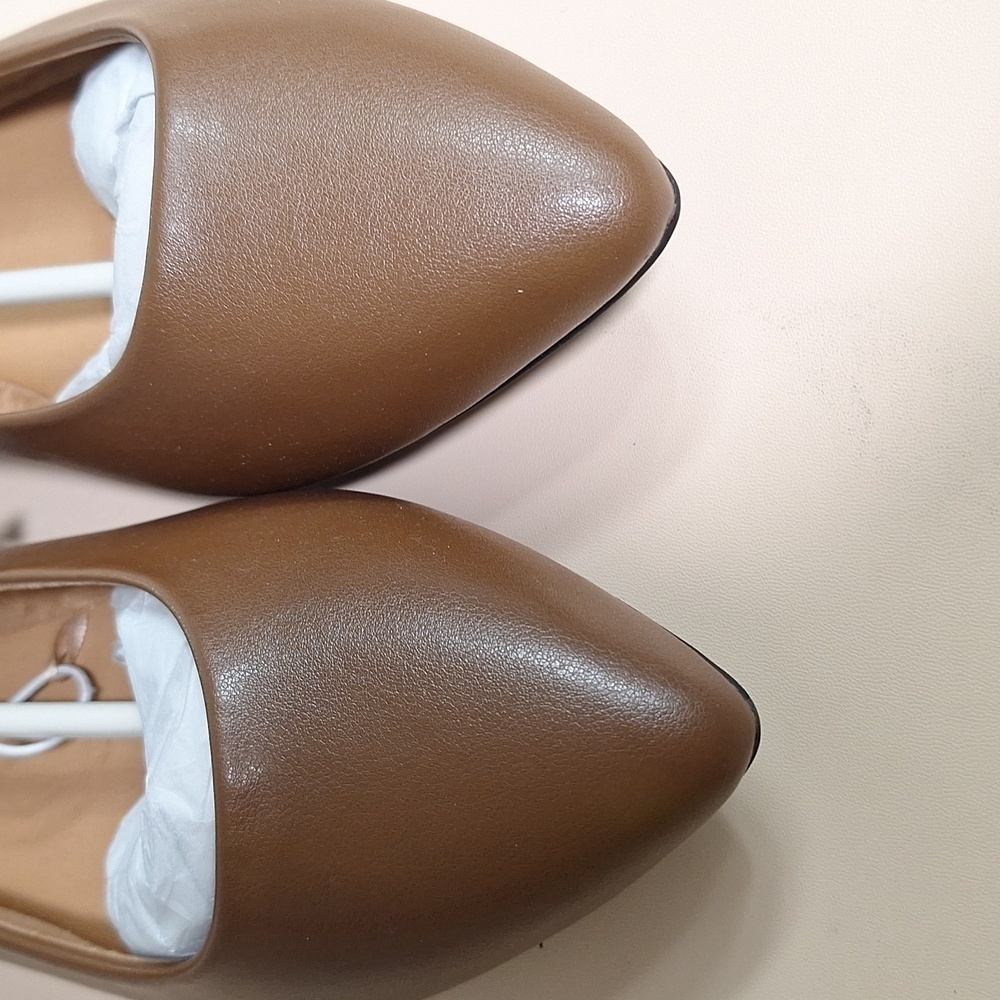 Amazon Essentials Point Toe Flats Slip On Shoes Brown - Picture 4 of 9